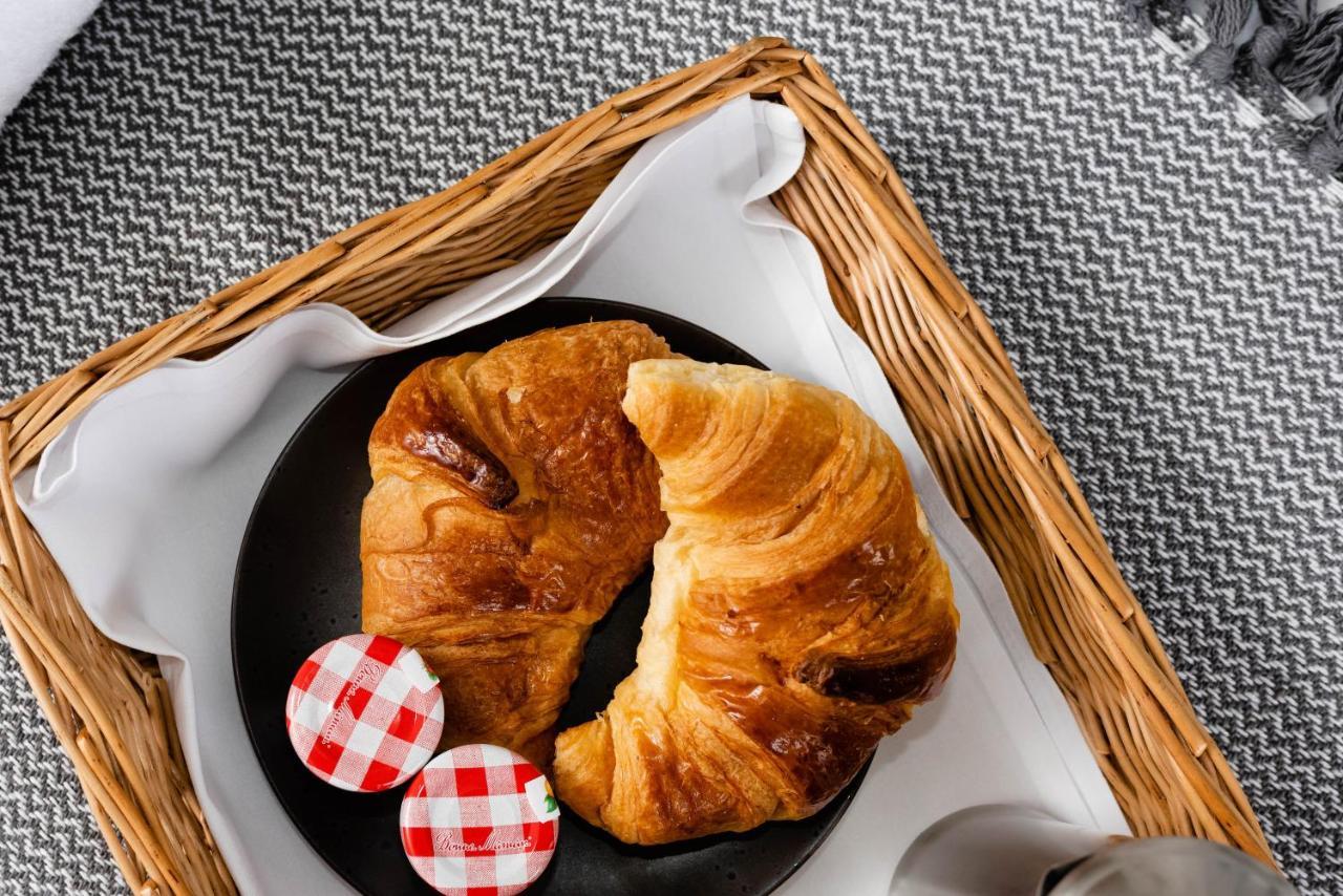 Hillcrest Whitby Bed & Breakfast Ngoại thất bức ảnh