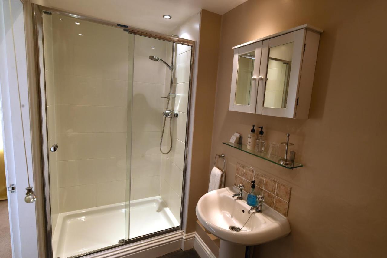 Hillcrest Whitby Bed & Breakfast Ngoại thất bức ảnh