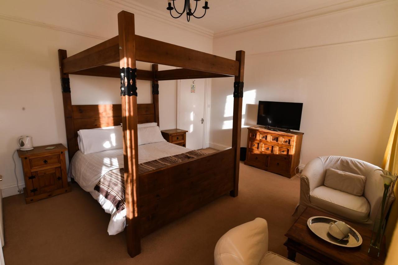 Hillcrest Whitby Bed & Breakfast Ngoại thất bức ảnh