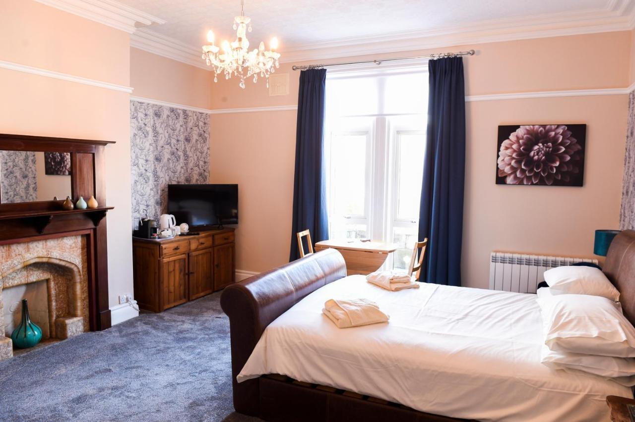 Hillcrest Whitby Bed & Breakfast Ngoại thất bức ảnh