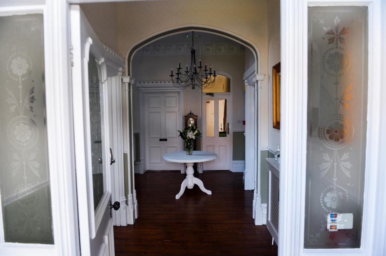 Hillcrest Whitby Bed & Breakfast Ngoại thất bức ảnh