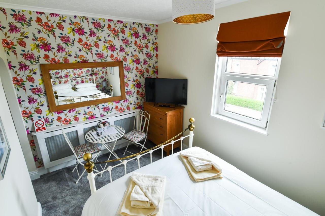 Hillcrest Whitby Bed & Breakfast Ngoại thất bức ảnh