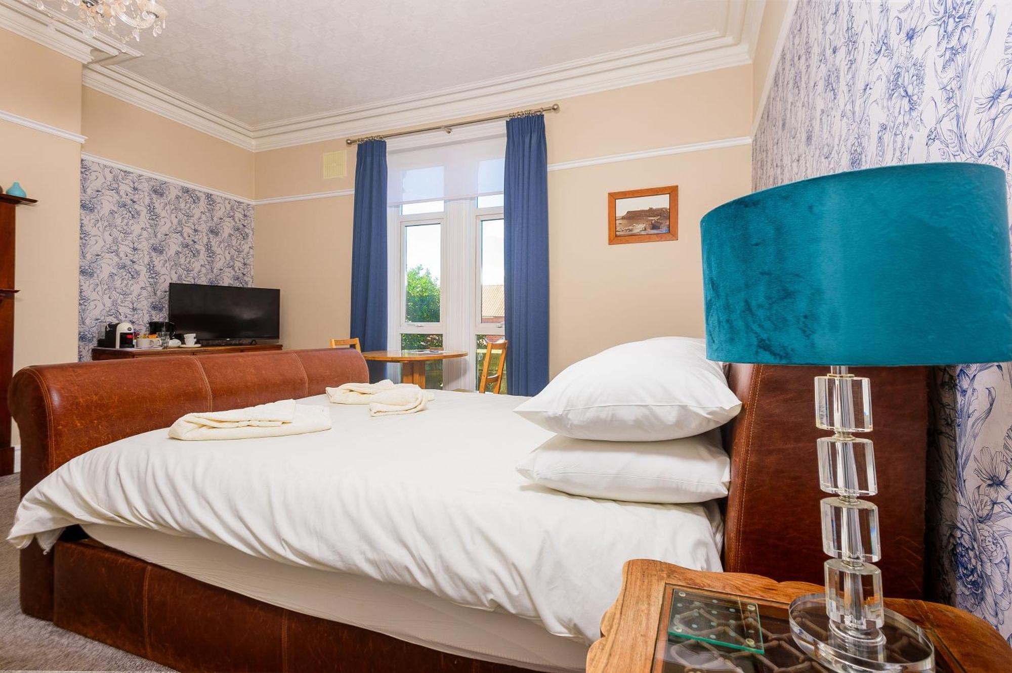 Hillcrest Whitby Bed & Breakfast Ngoại thất bức ảnh