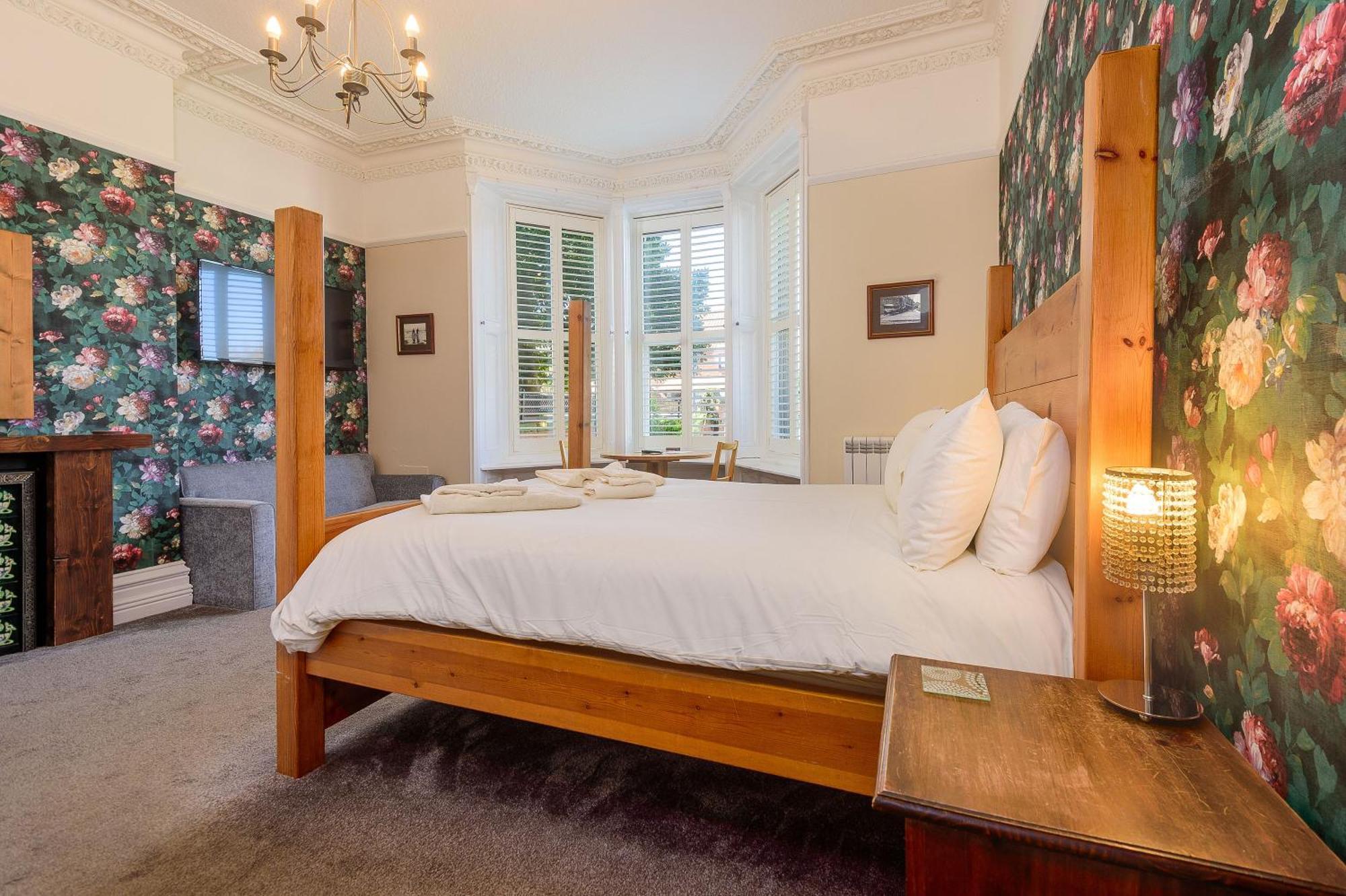 Hillcrest Whitby Bed & Breakfast Ngoại thất bức ảnh